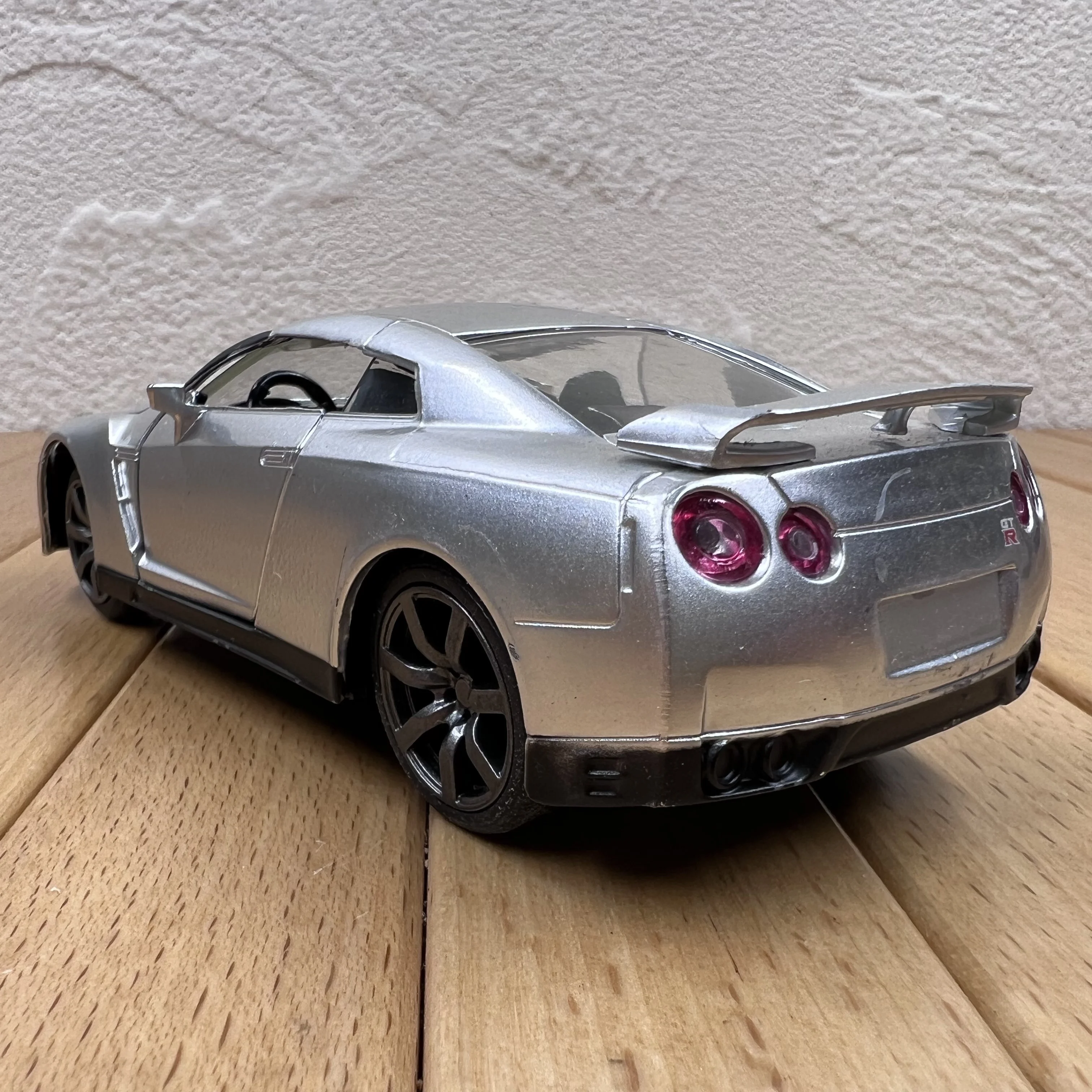 Maßstab 1:32 2009 Gtr Auto Legierung Modell Dekoration R35 Sportwagen Szene Dekoration Sammlung Geschenk