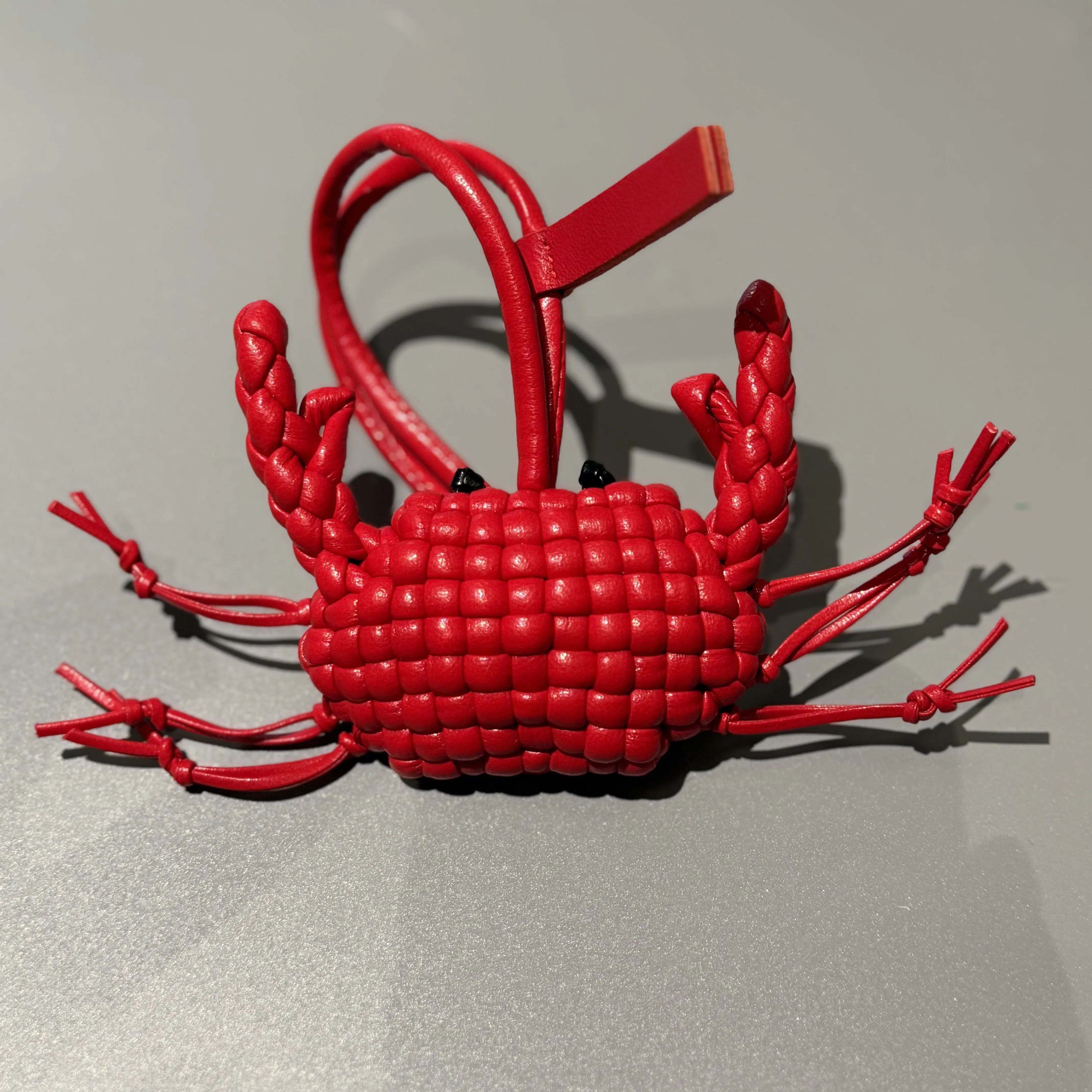 Handwoven  leather Crab Keychain Handmade Craft Crab Bag Charm Luxury Handbag Pandent  Jewelry