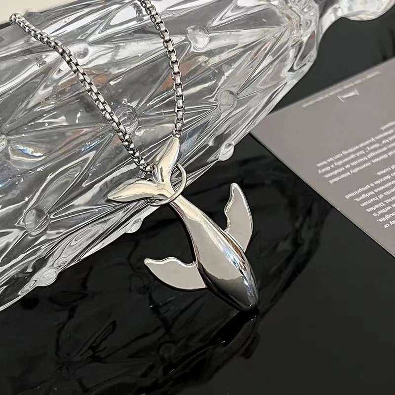 Fashion Trend Whale Stainless Steel Pendant Necklace for Men Exquisite High-end Design Small Whale Cold Wind Long Sweater Chain