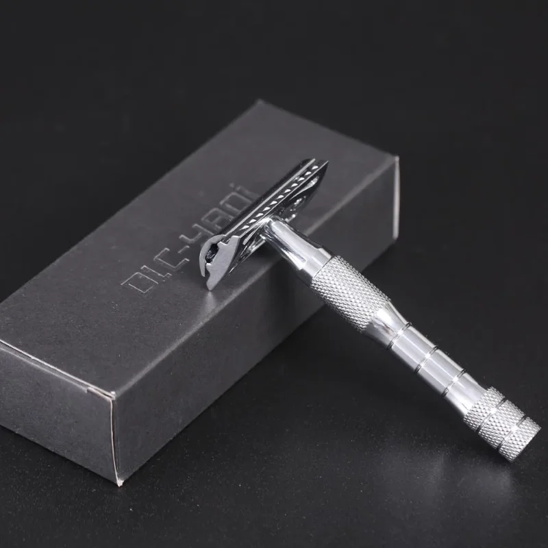 YAQI كروم اللون مقبض من الفولاذ المقاوم للصدأ 3 قطعة ماكينة حلاقة آمنة للرجال واللحية طقم صابون احترافي للعناية باللحية أداة تهذيب اللحية