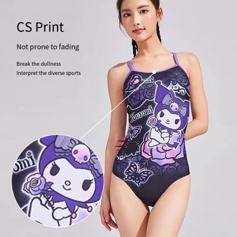สไตล์ใหม่ Kuromi ชุดว่ายน้ําสาวนักเรียน Kawaii Professional One-piece สามเหลี่ยมการแข่งขันการฝึกอบรมชุดว่ายน้ําริมทะเลว่ายน้ํา
