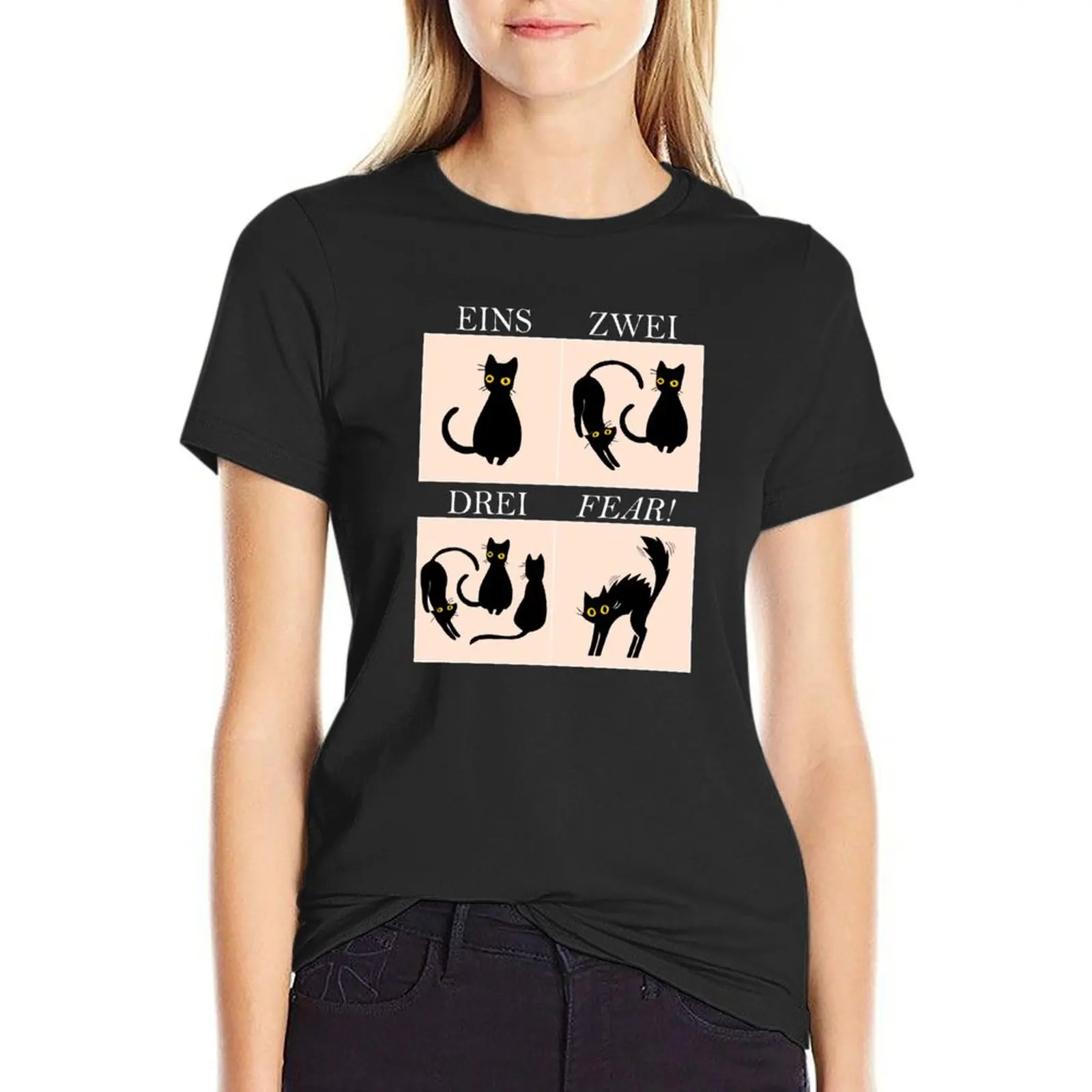 Aprendendo alemão medo t-shirt para mulheres, Eins, Zwei, Drei - Cat Fear, fundo escuro, camisetas gráficas, roupas fofas