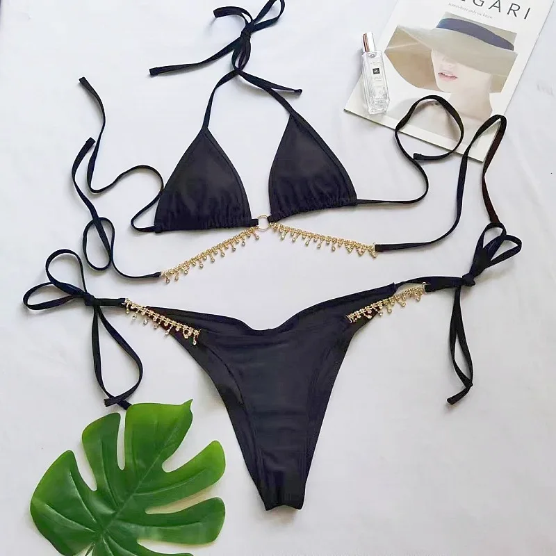 

Сексуальный черный купальник большого размера для женщин с пышными формами.