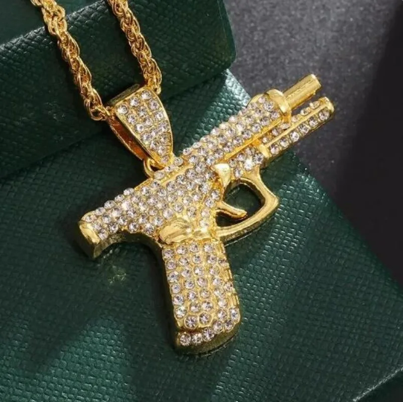 

Fashion Personality Creative Exquisite Pistol Pendant Necklace Men Women Hip Hop Trend Jewelry