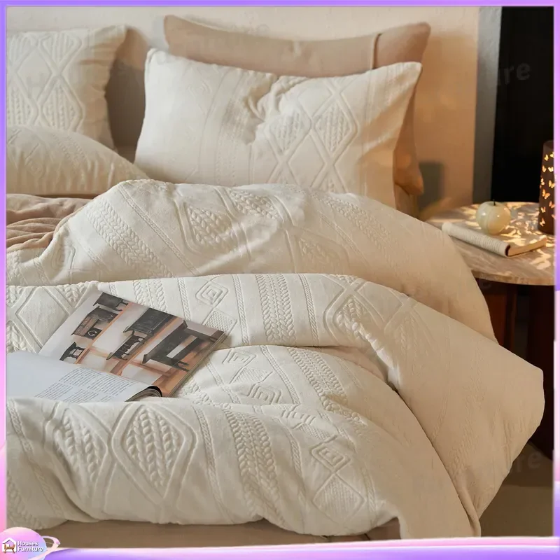 Thickened warm carved milk fleece bed four-piece set autumn and winter coral flannel bed sheet quilt set three-piece bedding