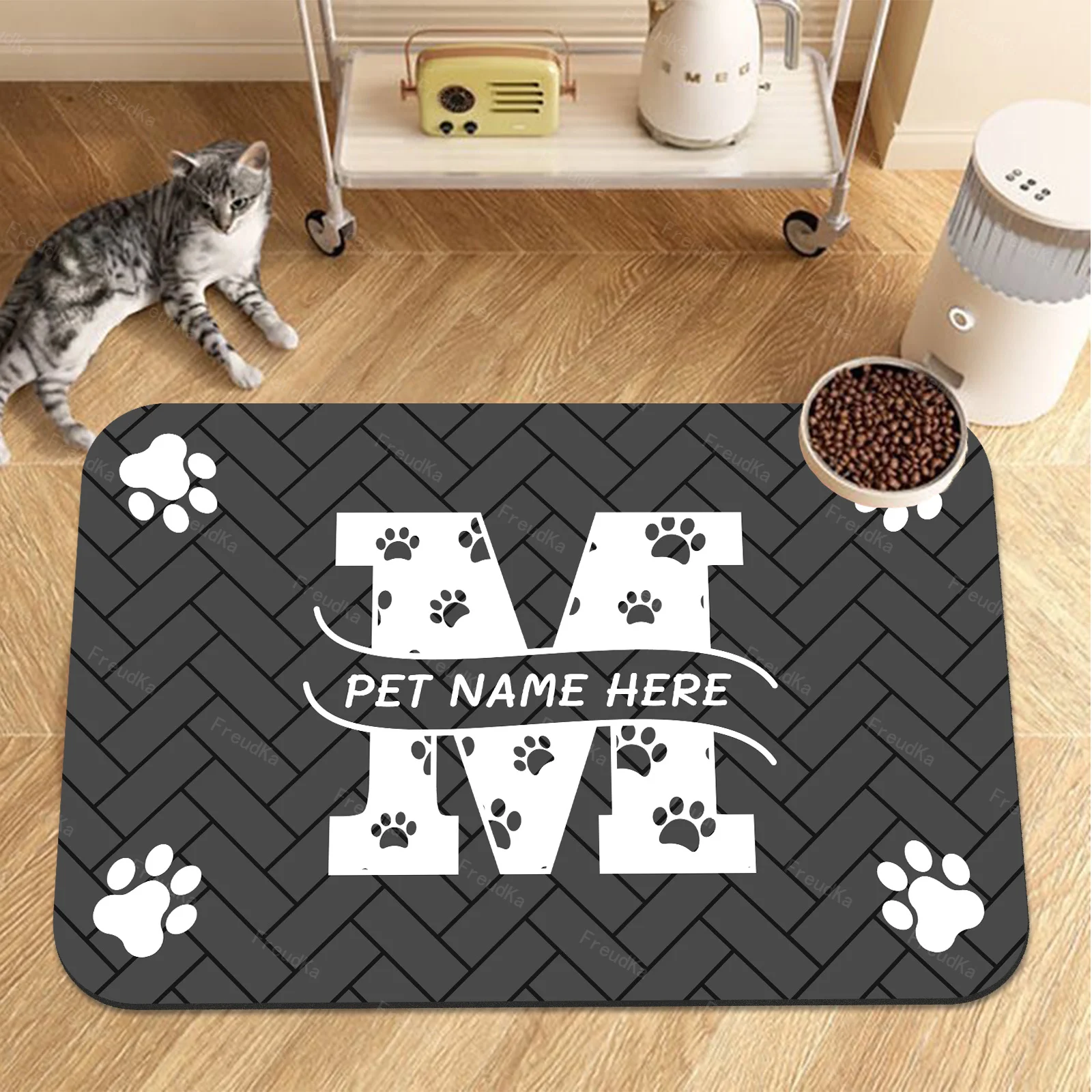 Custom Pet Feeding Mats That Can Be Personalized with The Names of Cats And Dogs, Featuring a Design with Bone