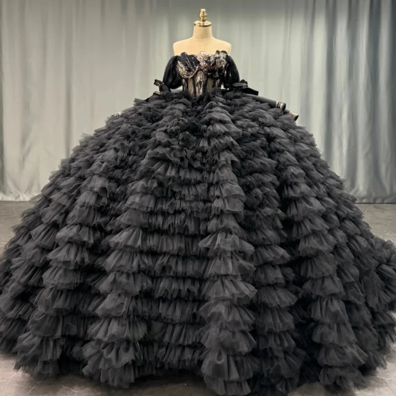 

Black Quinceanera Dresses Off The Shoulder Sequin Applique Lace Beading Tiered Tull Corset Party Birthday Sweet 16 Dress Vestido