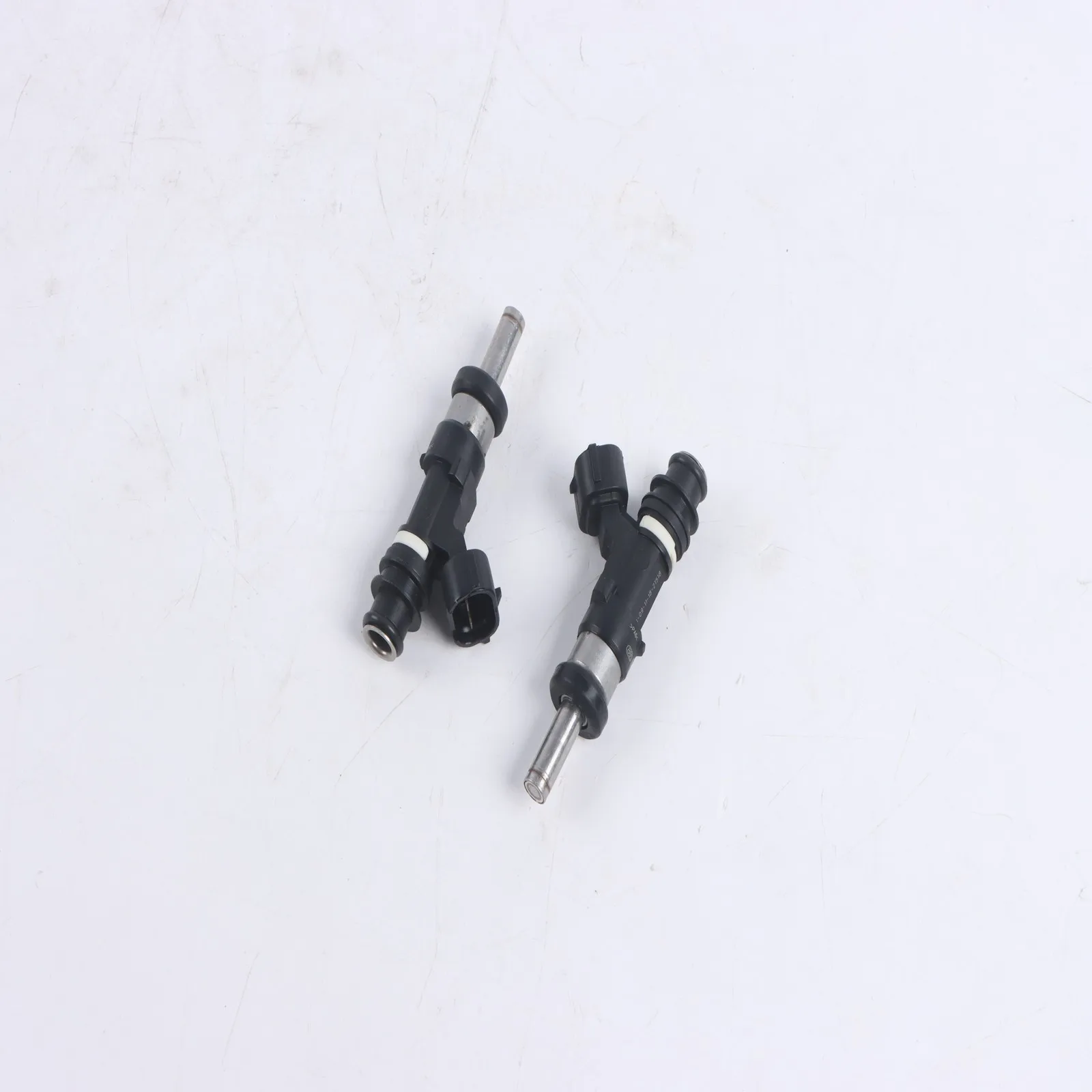 

2 шт. топливная форсунка 15710-89L00 для подвесного двигателя Suzuki DF 20AL 2013 г.