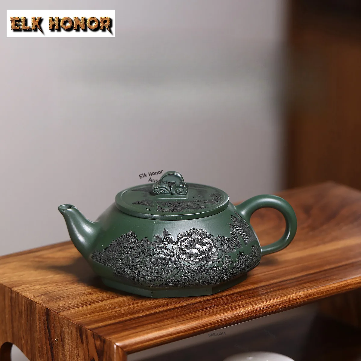 

420ml Antique Yixing Purple Clay Teapots Handmade Qiao Yun Pot Raw Ore Emerald Green Mud Kettle Chinese Zisha Teaset Tableware