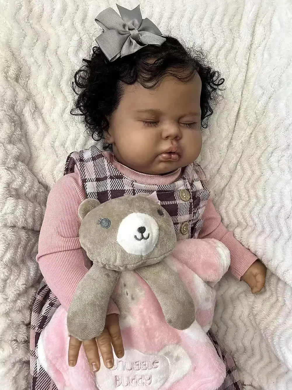 DLS Personalizzato Fornitura limitata 25 pollici Reborn Baby Pickle con capelli radicati a mano Bambola già finita con vestito diverso