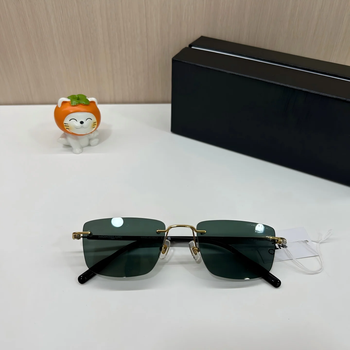 

New Rimless Vintage Sunglasses, Lightweight Retro Shades with UV Protection for Driving