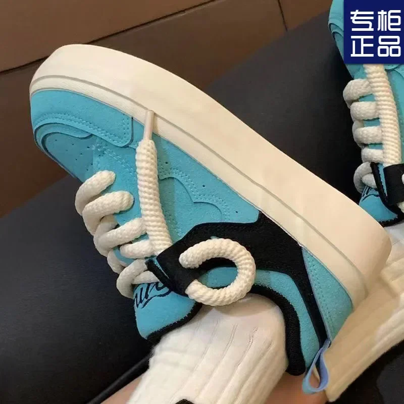 Round Head Thick Soled Bread Shoes Women 2025 New National Tide All Retro Skateboard Shoes Small White Shoes