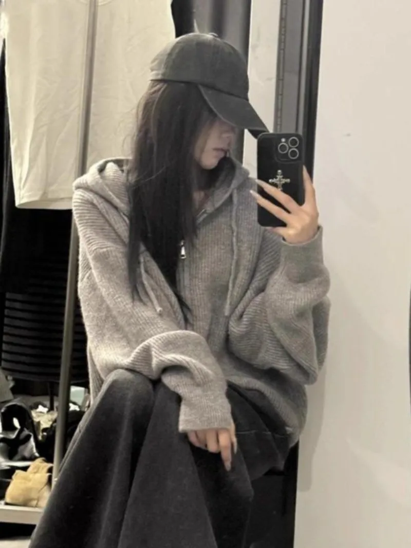 

Korean Gray Zipper Hooded Sweater for Women in Autumn Winter 2025 Lazy and High-end Knitted Cardigan Sweatshirt Women's Jacket