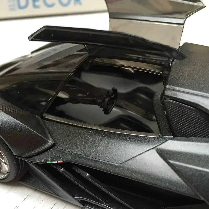 1:24 Lamborghini Terzo Millennio Black Alloy Car Model Simulation Car Decoration Collection Gift Toy Die Casting Model