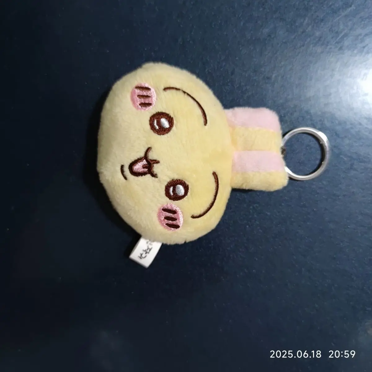 Kawaii Chiikawa Usagi miroir ornement poupée mignon sac à dos pendentif maquillage miroir cadeau d'anniversaire pour enfants