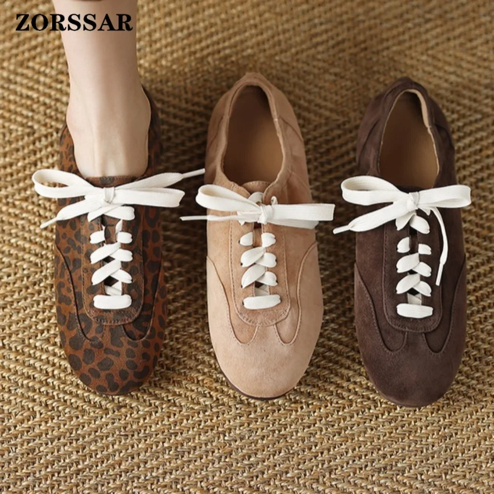 Damen-Sneaker im Retro-Stil mit Leopardenmuster aus Wildleder, flache Schnürschuhe im deutschen Stil mit weißen Kontrast-Schnürsenkeln