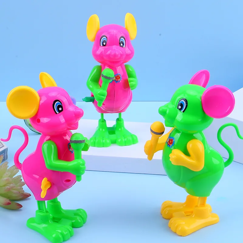 Classic Nostalgic Clockwork Mouse Toy Cartoon Animal Winding Up Jumping Mouse Creative Children's Educational Clockwork Toy Gift