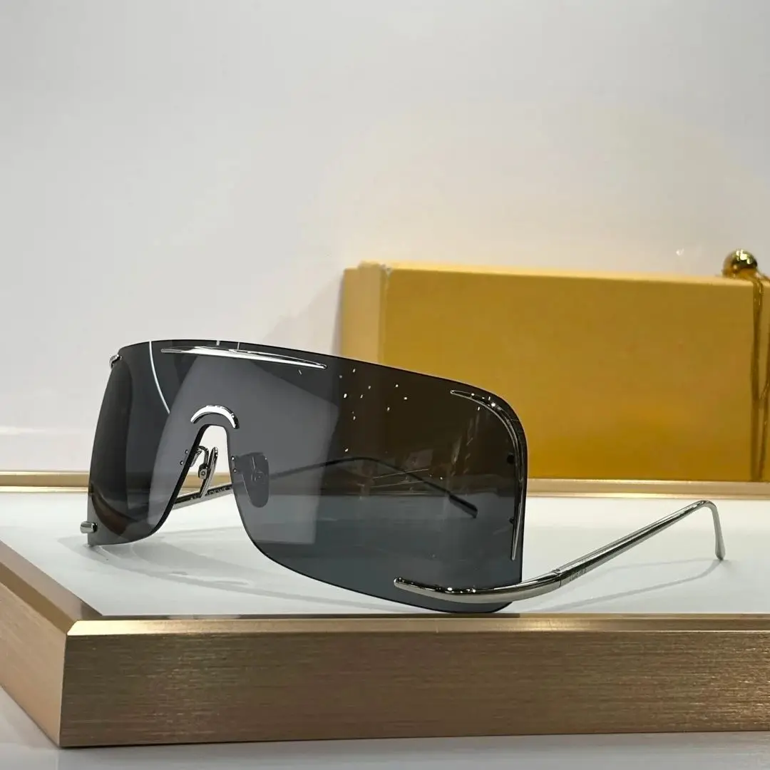 

2026 vintage large frame sunglasses men's and women's alloy high-quality UV resistant outdoor fashion glasses with case