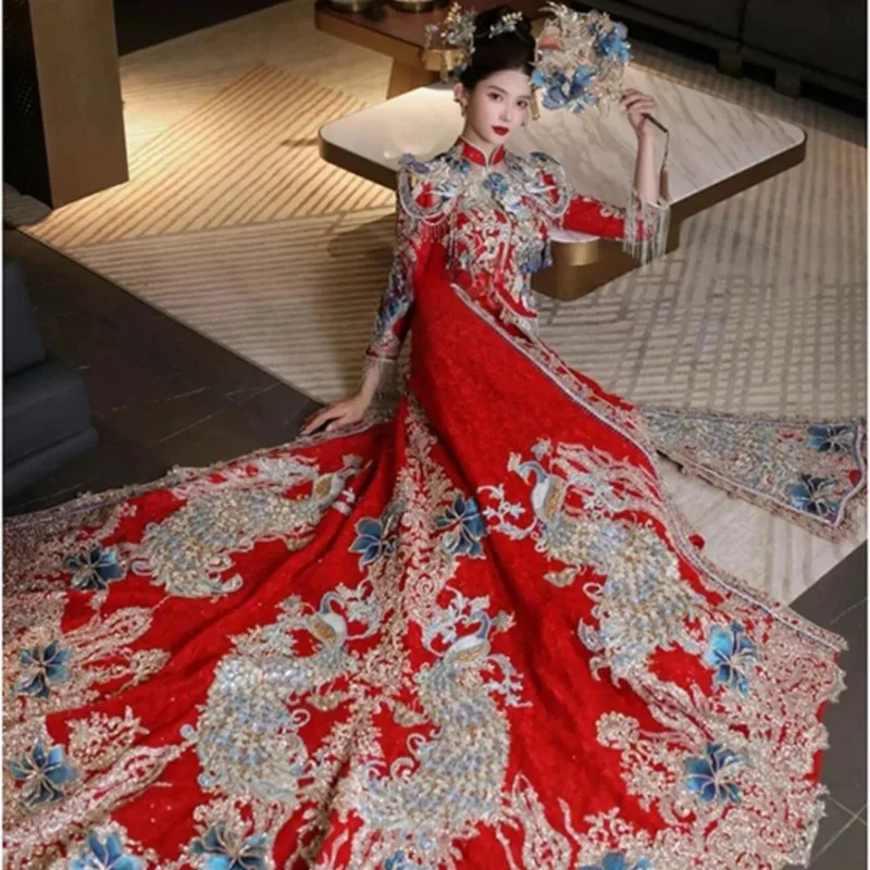 중공업 결혼식 꼬리가 달린 새로운 빨간색 중국식 토스트 용-봉황 가운 드레스