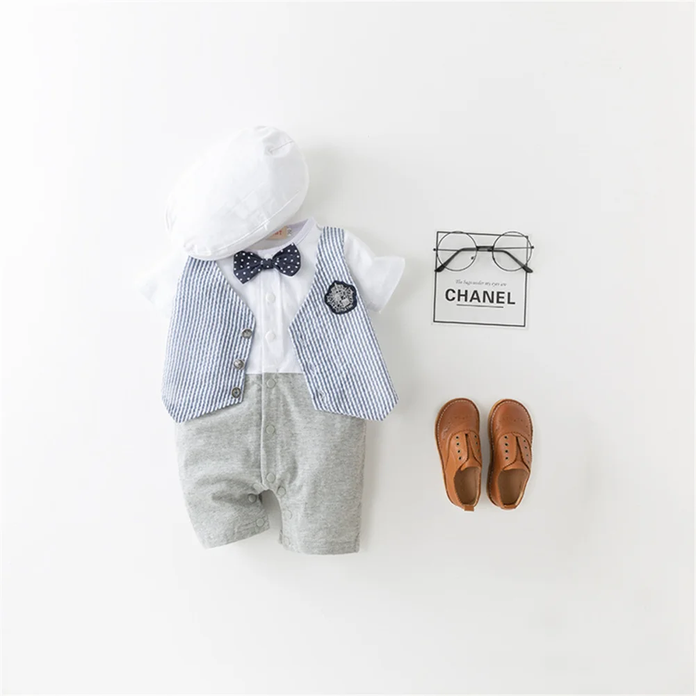 

Baby Boy Casual Romper Summer Short Sleeve Fake 2-Piece Jumpsuit With Buttons At The Bottom And Hat