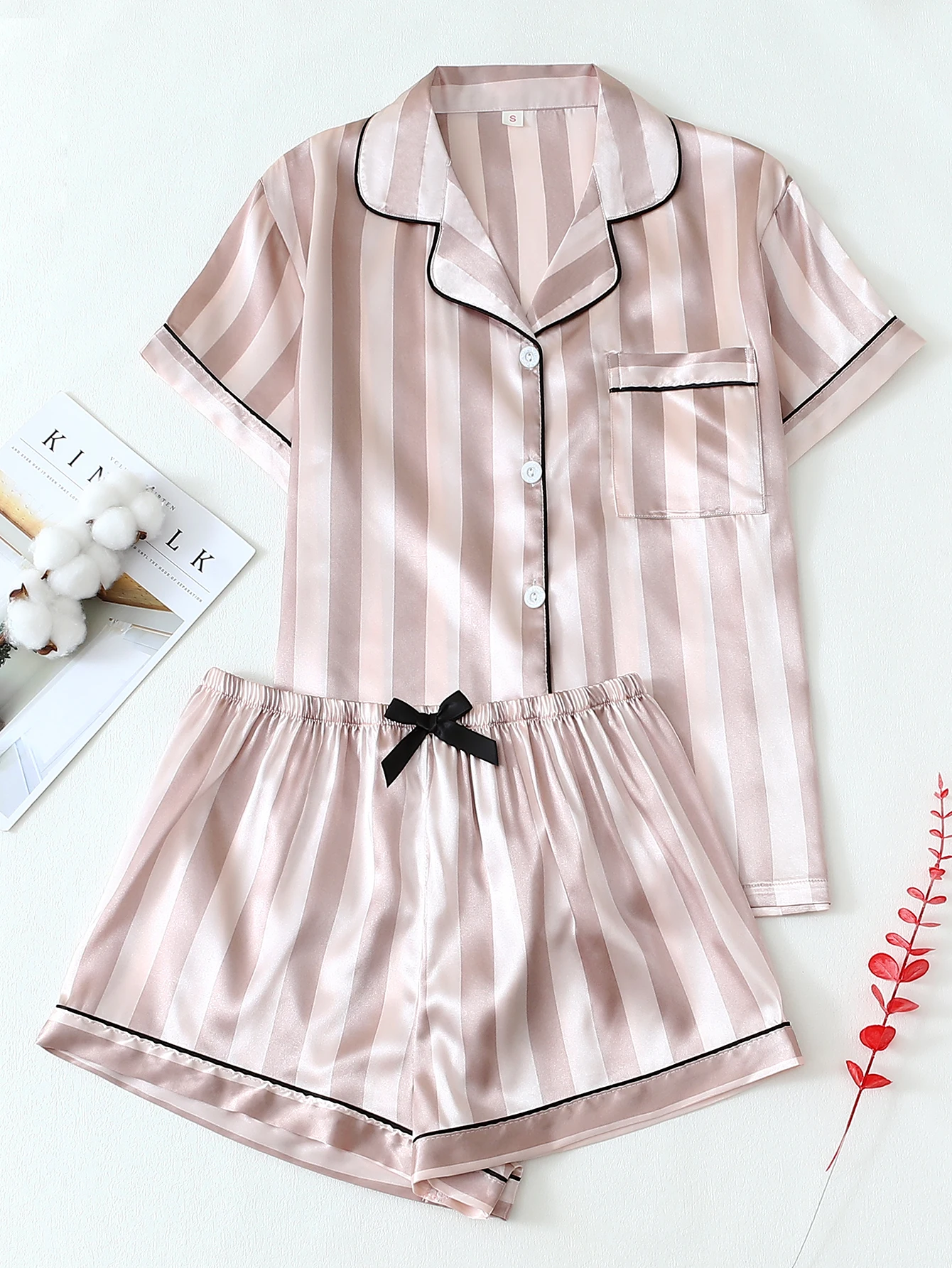 Two-Piece Satin Striped Lapel Button-Down Short-Sleeve Top with Pockets and Bow Shorts Spring/Summer Women's Pajamas Loungewear Set Suitable for Home Use
