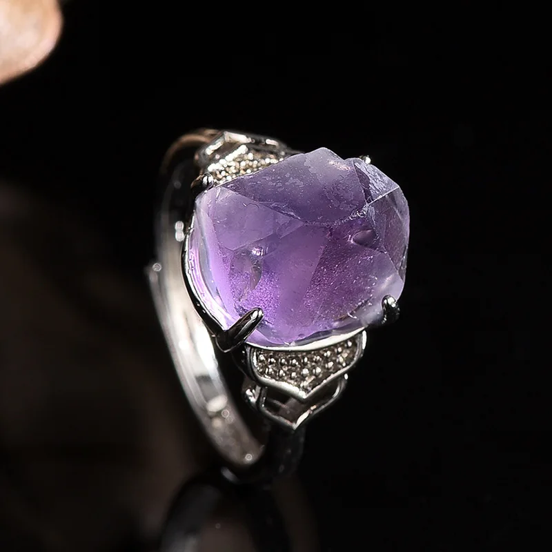 Naturalny ametyst ręcznie rzeźbiony surowa ruda Ring butik mody biżuteria mężczyźni i kobiety kryształowy pierścień otwarcie regulowany prezent Accessorie