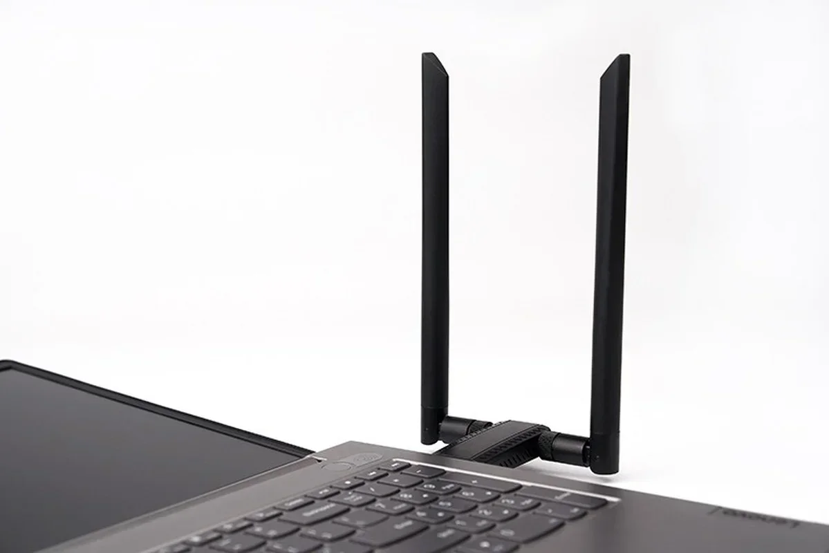 300mbps USB wireless WiFi amplifier high gain WiFi signal repeater 110~220V AC