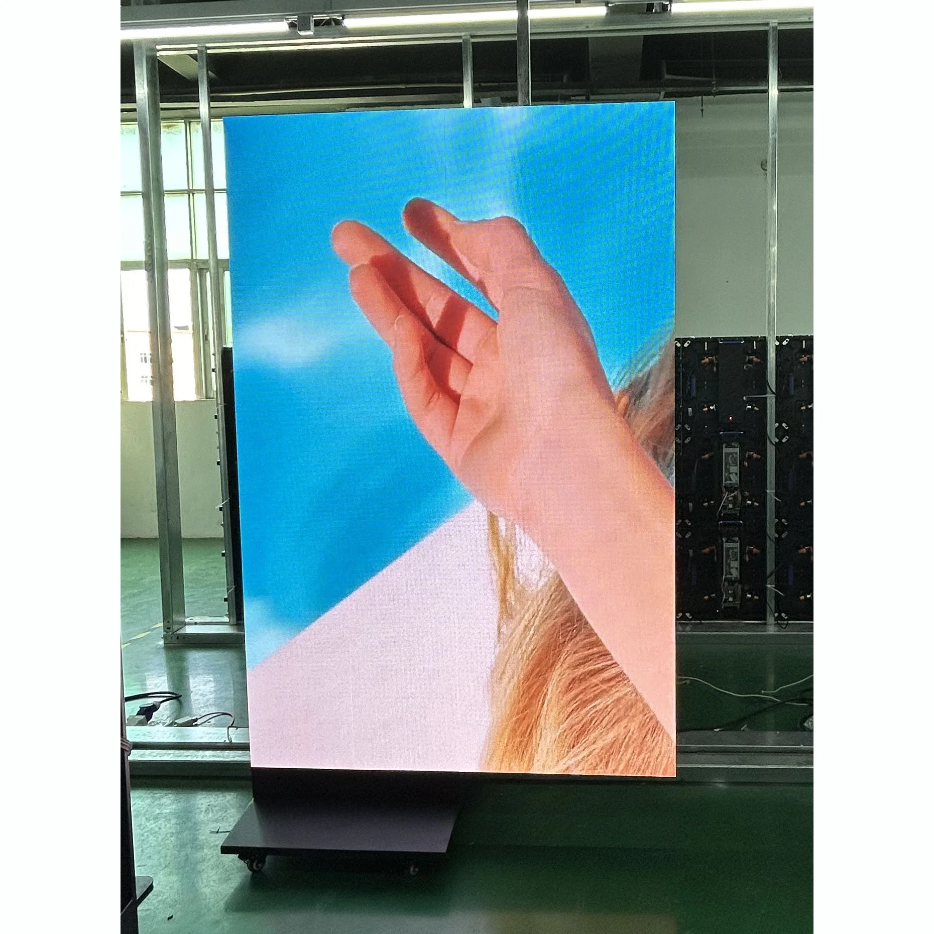 TOPLED Gas Station Board Column matrix Sexi Movis Live Video Hanging Beam Conference Screen Custom Promotion hd Led Display