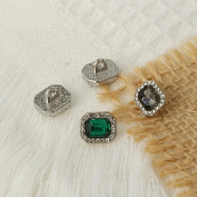 2 Stück quadratische Diamantknöpfe aus Legierung, farbige handgenähte Knöpfe, Großhandel, DIY-Mantel, hochwertige Knopfdekoration – Detail 6