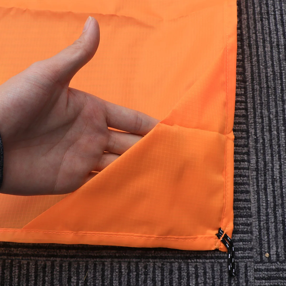 

Mini Folding Beach Mat Lightweight Waterproof Portable Outdoor Camping Picnic Blanket for Hiking Beach Travel Orange