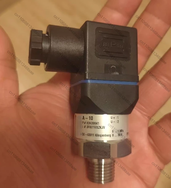 a-10 pressure transmitter, model 82439841, range 0-1mpa, output 4-20ma, power supply 8-30v, thread g1/4, accuracy 0.5%