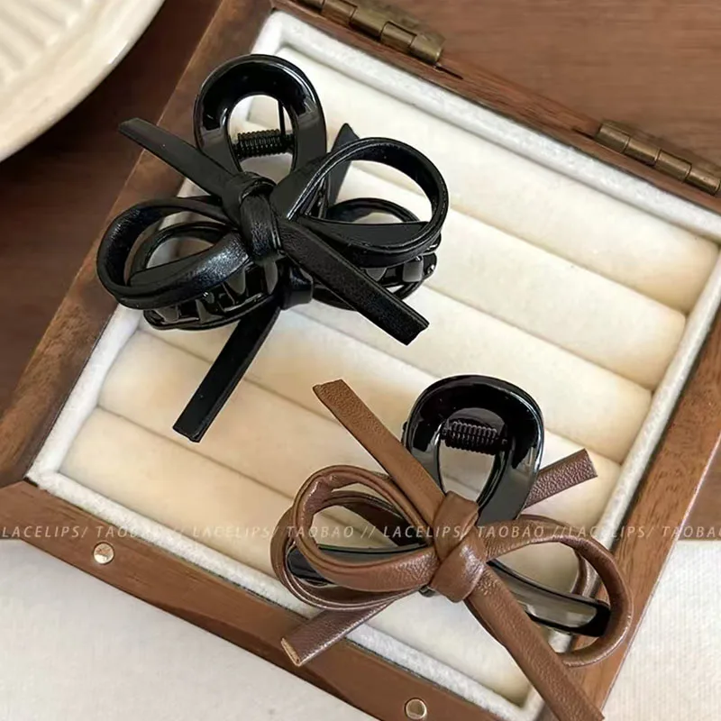2 Stück Vintage Leder-Haarspangen mit Schleife für Frauen und Mädchen, süße Haarverzierung, Haarklammer, Haarspange, modische Haaraccessoires – Detail 2