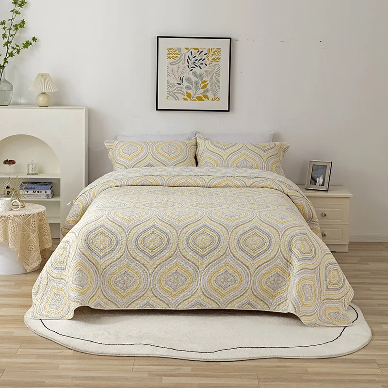 

Nordic pure cotton bed cover three piece set air conditioner with golden romantic print all season cotton quilted quilt