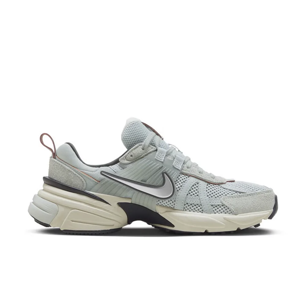 Nike W V2K RUN Women's Athletic Casual Fashionable Versatile Slip-Resistant Durable Breathable Running Shoes FN6703-003 - view 3