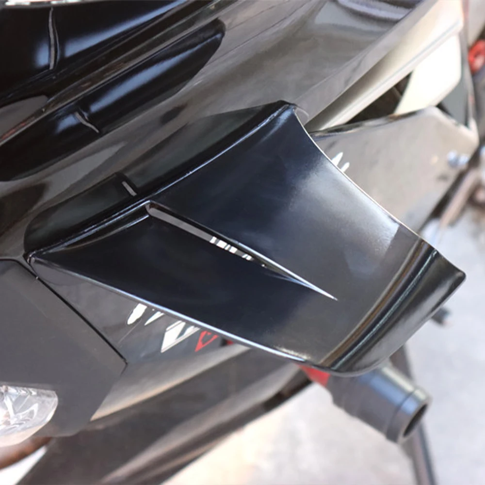 Yamaha R3/R25 250sr 오토바이 범용 Winglet 공기 역학 스포일러 윙 키트 접착 오토바이 장식 스티커