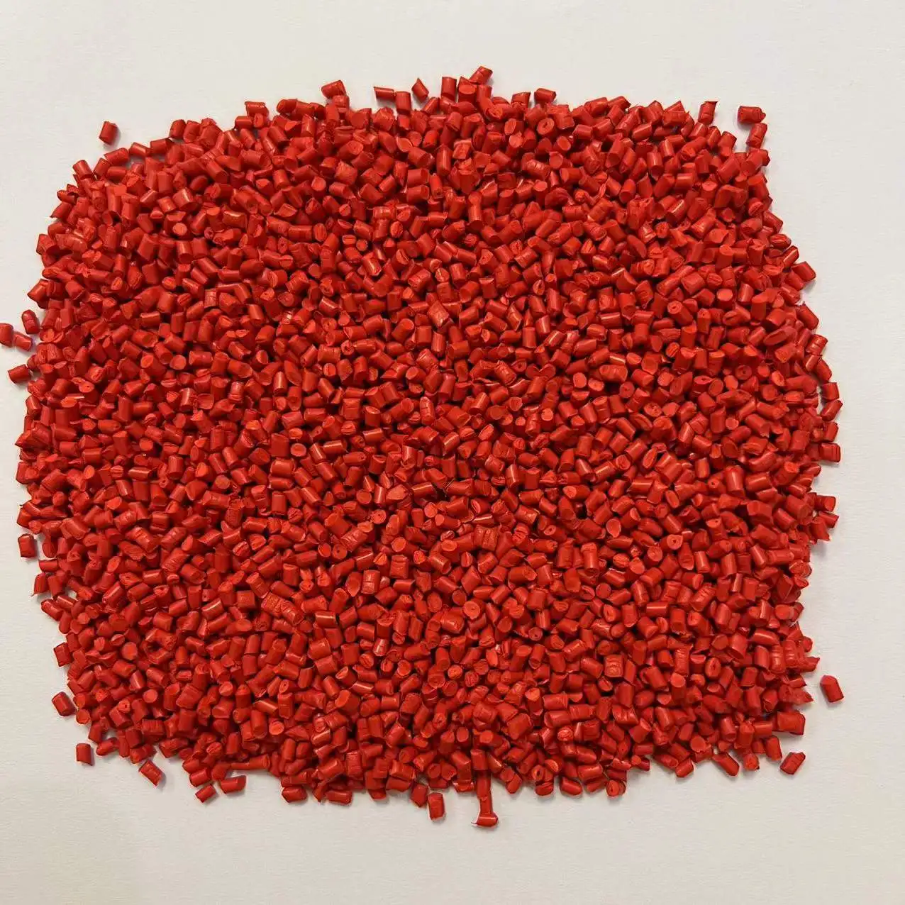 General color masterbatch for injection molding granulation and film blowing Blow molding