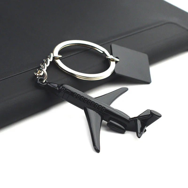 Creative 3D Airplane Model Keychain Fashion Aviation Pendant Key Ring Trendy Travel Bag Hanging Accessory Souvenir Gift for Men