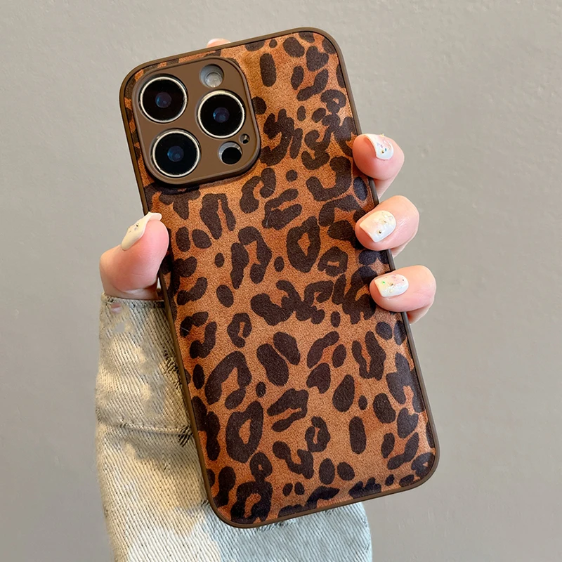 

Fashion Leopard Print Bread Leather Case For iPhone 16 15 14 13 12 11 Pro Max Shockproof Phone Back Cover
