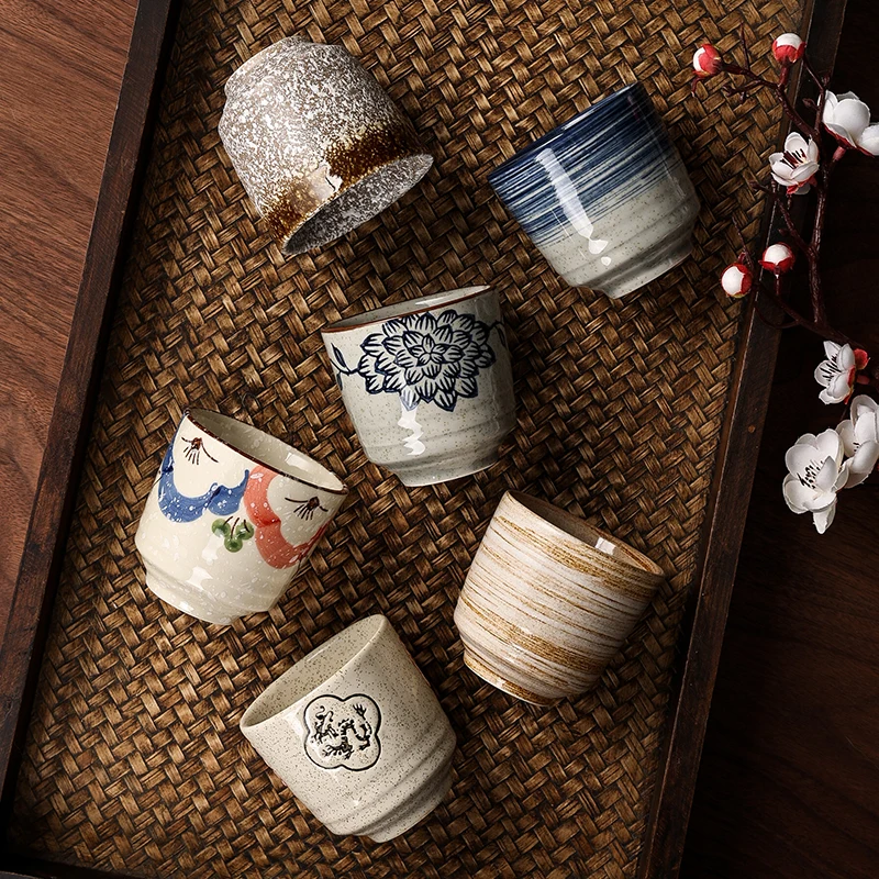 Japanese antique retro ceramic Kung Fu small tea cups small tea cups ancient host cups for personal use.