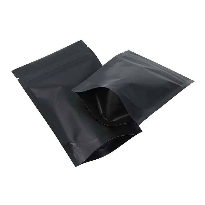 Custom Mylar Stand-Up Pouches | Pet Food & Snacks Packaging | Smell-Proof Black Zip Lock Bags | Disposable Logo Printing