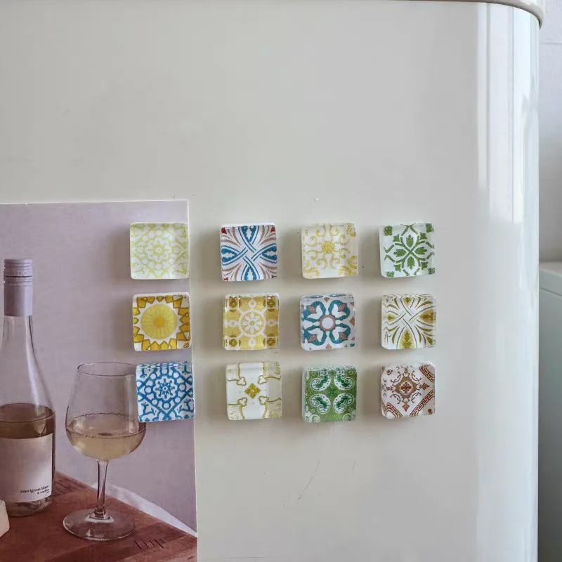 

18pcs Retro Ethnic Print Colorful Mini Mosaic Refrigerator Magnets Cute Magnets Fridge Photo Message Decorative