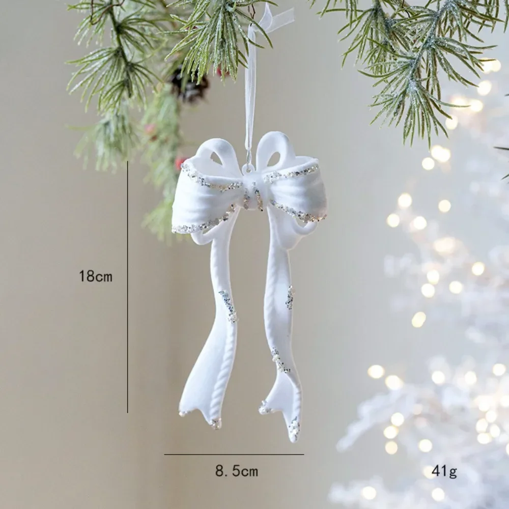 

Gift White Christmas Hanging Pendants Acrylic Flocking Xmas Ball Shopwindow Bell Snowflake Christmas Tree Ornament For Christmas