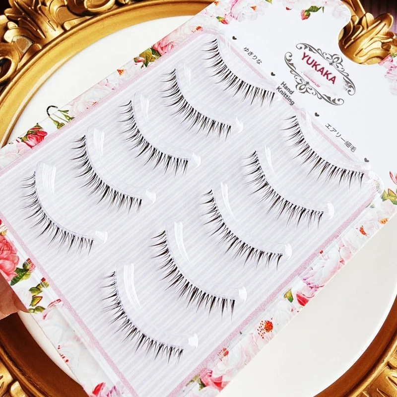 Yukaka supernatural short, transparent false eyelashes are a natural and lifelike imitation of a girl group, all in one piece