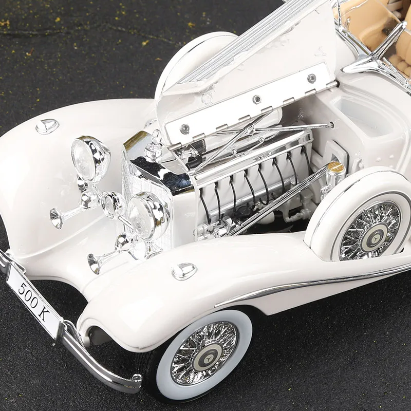 1:18 Mercedes Benz 1936 500K modello di simulazione in miniatura pressofuso in lega di auto d'epoca, decorazione statica per adulti, giocattoli per ragazzi, regalo per adulti