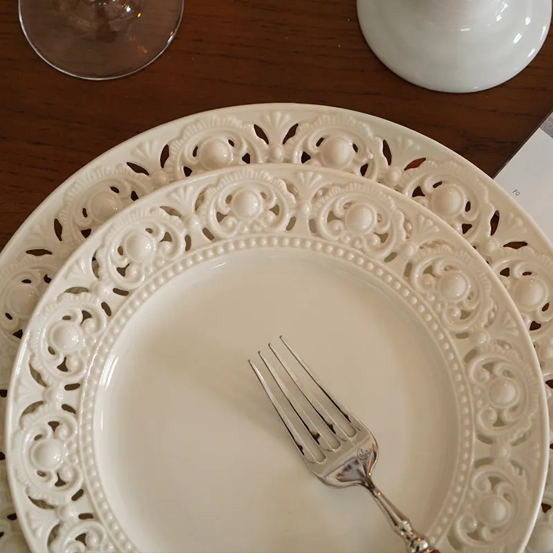 Vintage Relief Edge Hollowed Out Tableware Ceramic Household Kitchen Restaurant Supplies Cake Plate Salad Steak Dinner Plate 1Pc