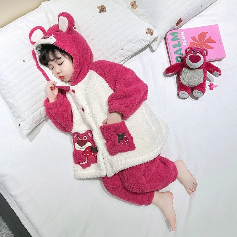 Children'S Cute Cartoon Strawberry Bear Thick Cardigan Pajamas Winter New Coral Velvet Home Clothes Warm Set Safety Class B