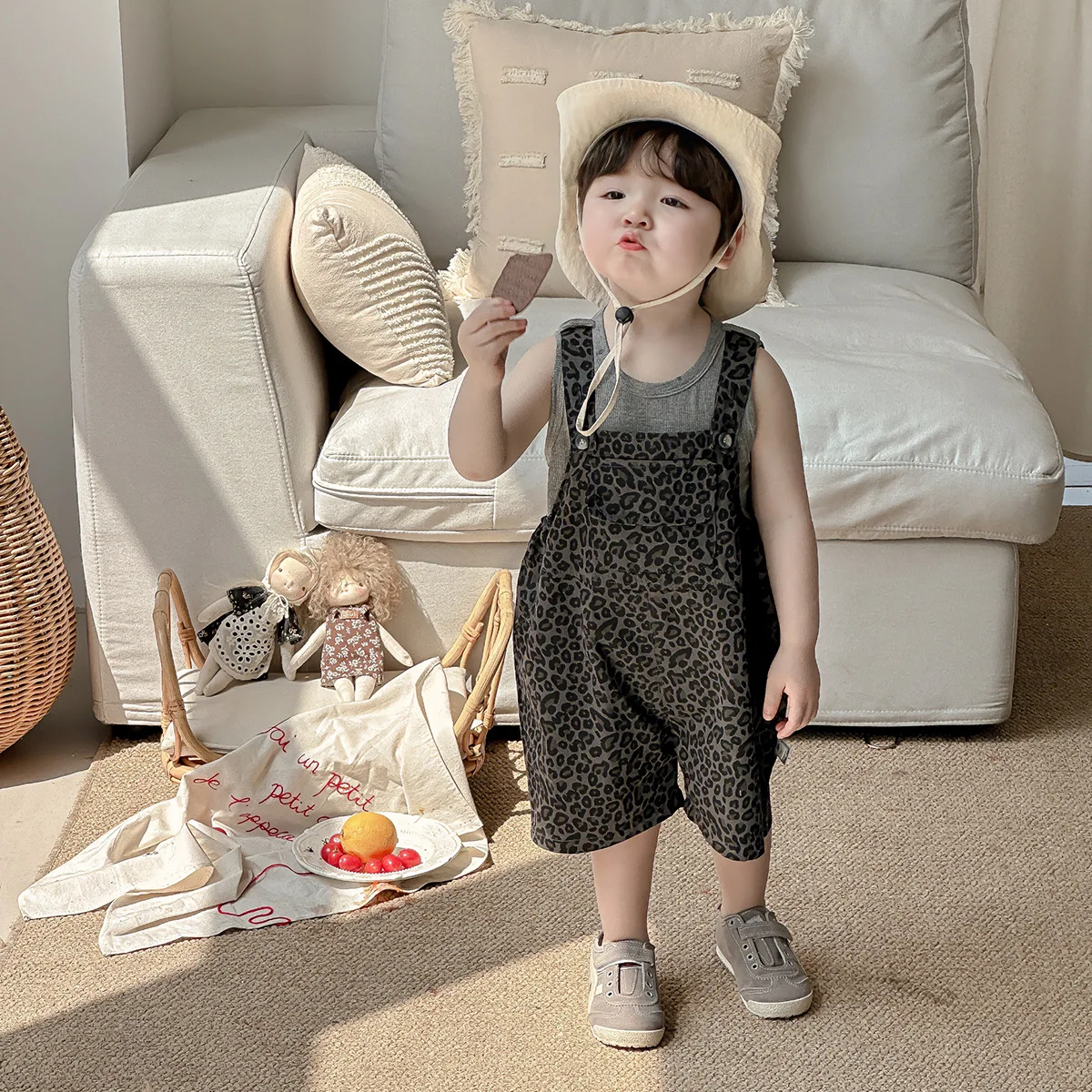 Kids Girls 2 Piece Set, Crew Neck Sheer Mesh Sleeve Solid Top & Beaded Ripped Jeans Outfit for 73-100cm