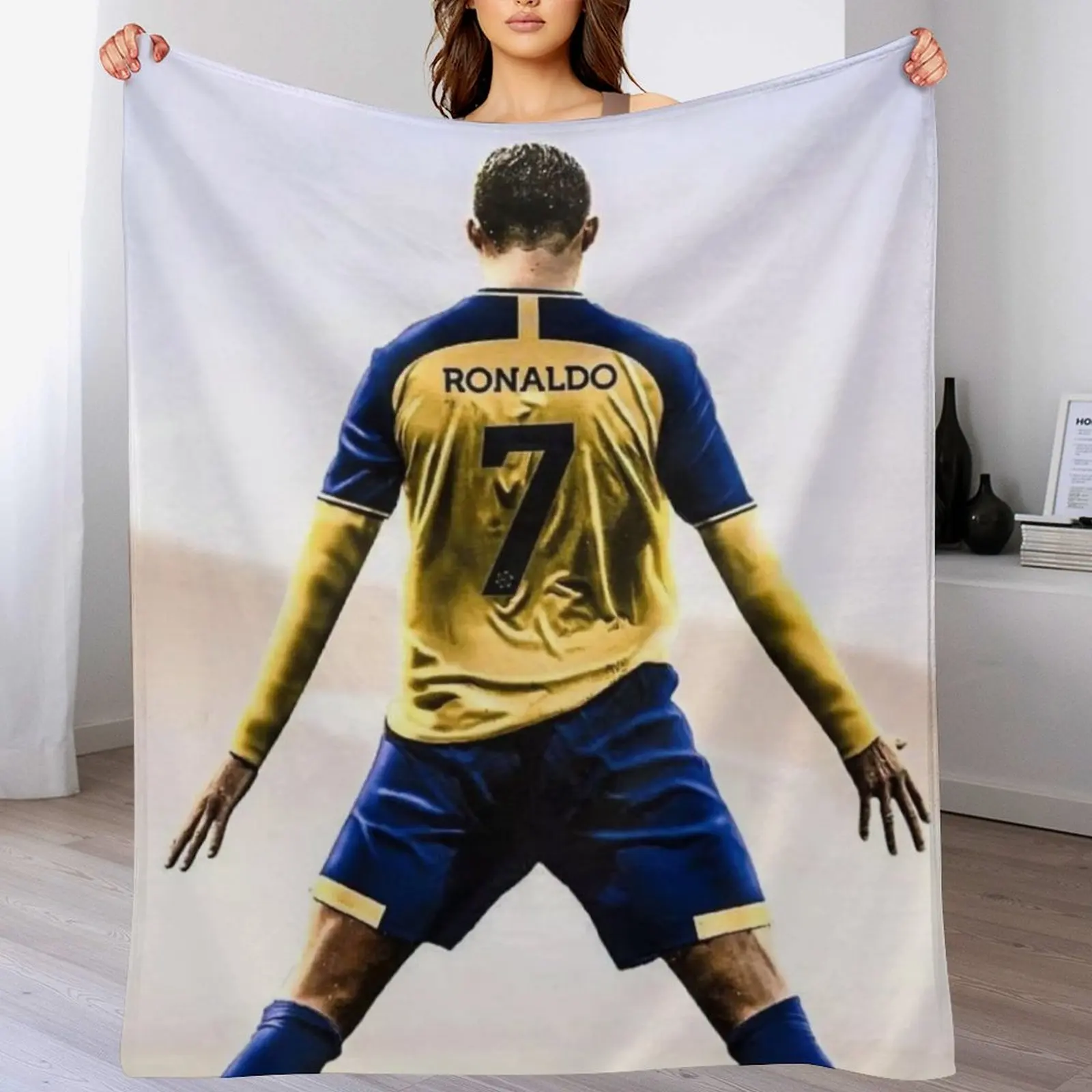 

CR7 Al Nassr New Throw Blanket Stylish Decor Blanket Gift for Friends Roommate
