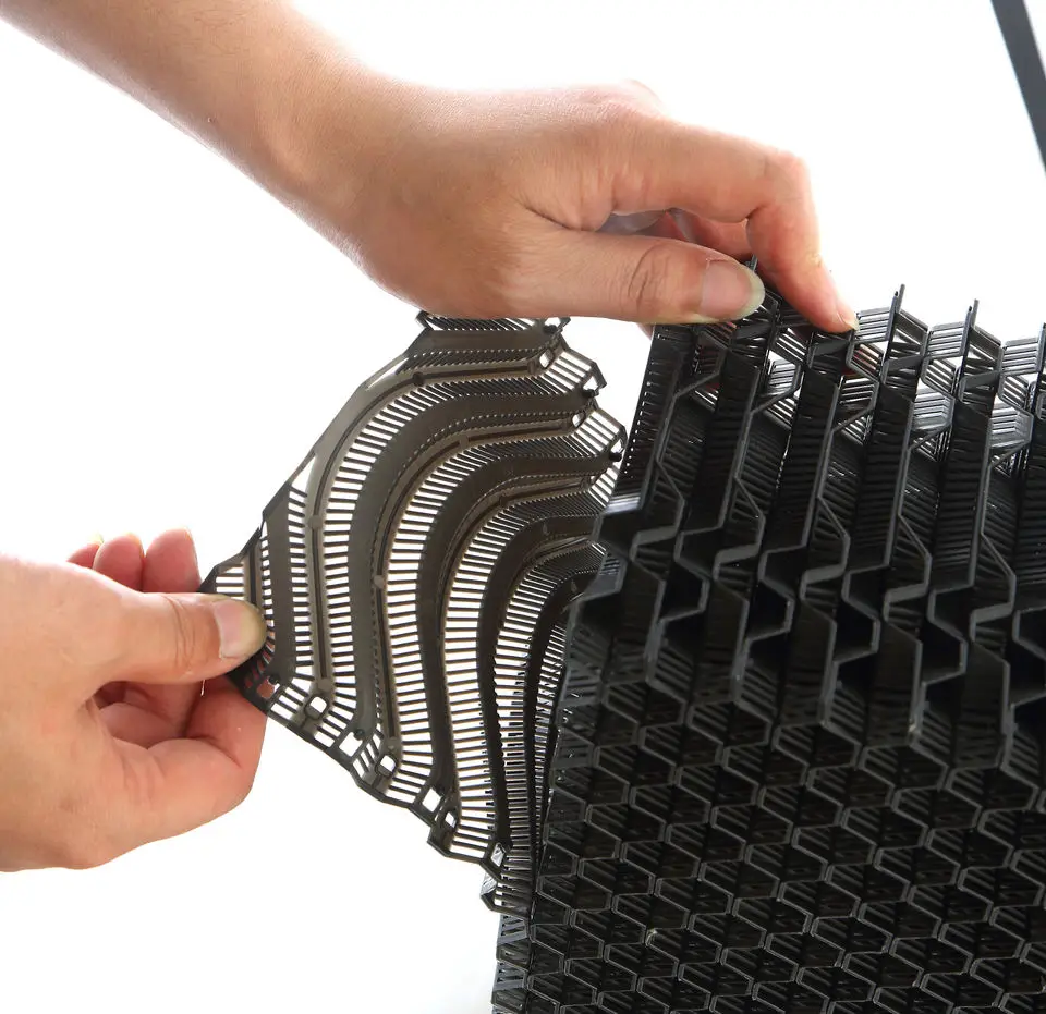 

Gold Seller Pighouse Cooling System Honey Comb Evaporative Cooling Pad Plastic PVC Wet Curtain Black