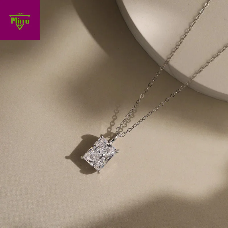 

Geometric 1-4ct Moissanite Pendant Necklace Shiny s925 Sliver Fine Necklaces Women High Quality Christmas Gift